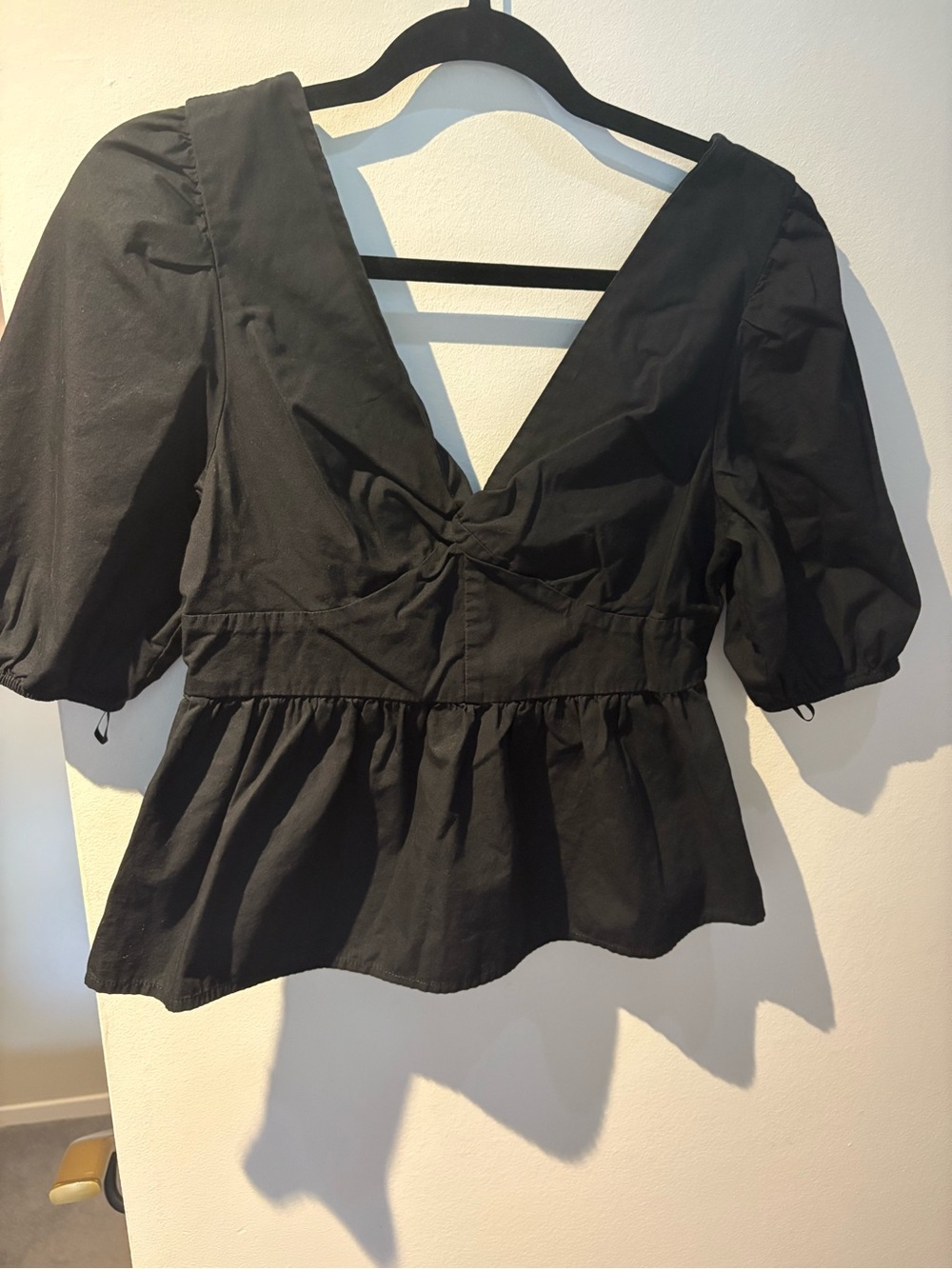 GAP Black Peplum Twist-Front V-Neck Puff Sleeve Blouse